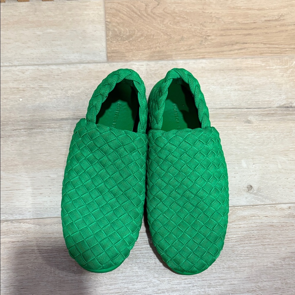 Bottega Veneta Green Intrecciato Quilted Slip-On Loafers - Picture 6 of 13